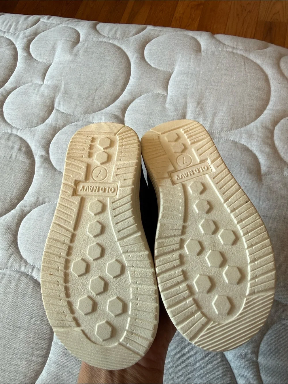 Old Navy Kids Slip-On Shoes in Navy and Cream